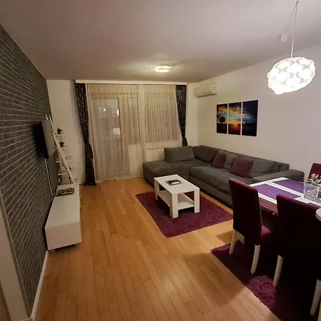 Premier 4 A Blok Apartment *